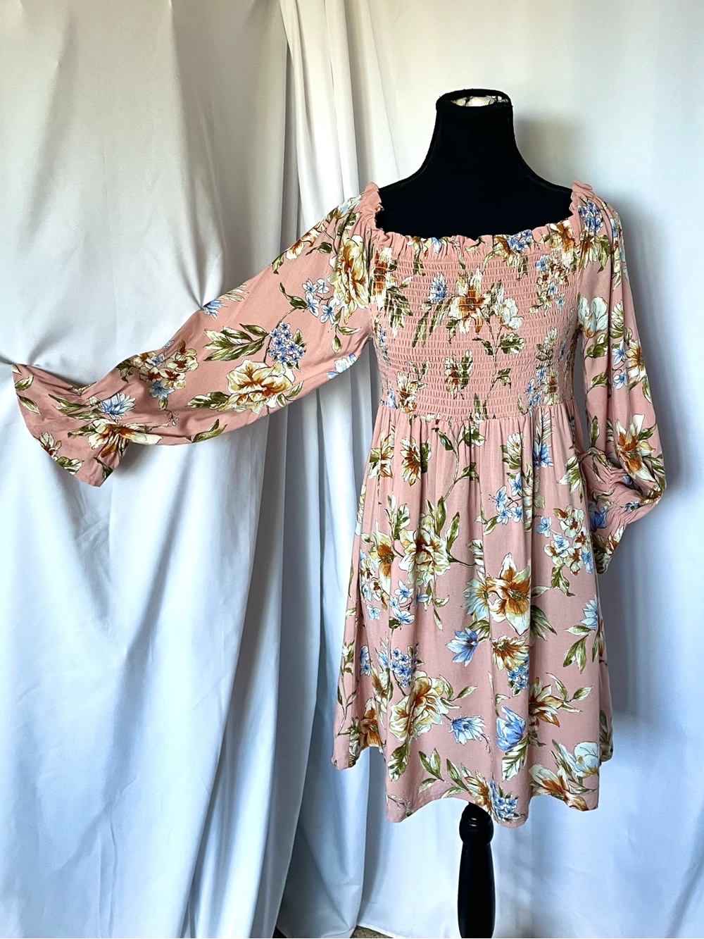NWT Pink Garden Floral Smocked Dress Sz L Ruffle Square Neck Bell Sleeve Country